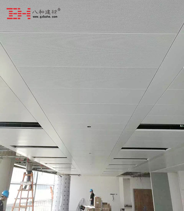 【施工现场】广州国际时尚中心写字楼铝天花吊顶安装2