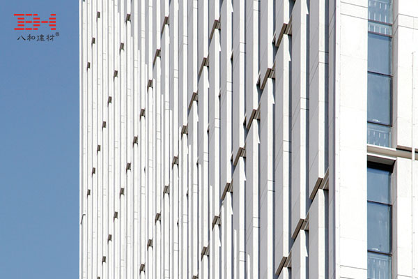 外墙铝单板打造天津新城市中心巨型百叶效果006.jpg