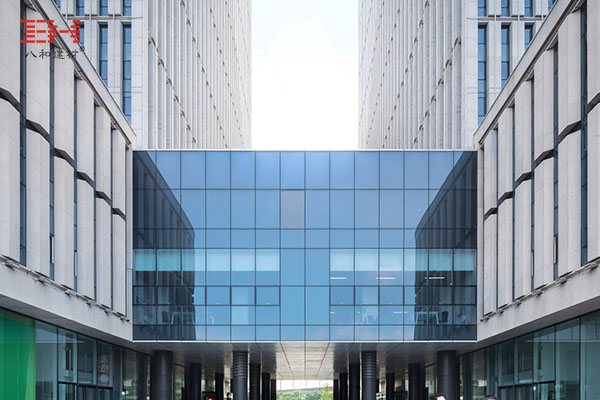 外墙铝单板打造天津新城市中心巨型百叶效果001.jpg